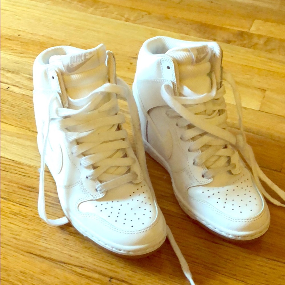 Nike Women’s Dunk Sky Hi